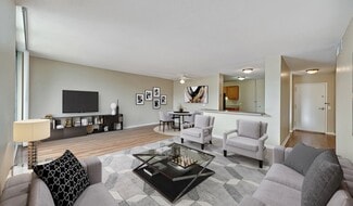 2200 S Grace St, Lombard, IL 60148