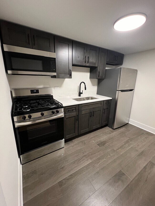8139 S Marshfield Ave Unit g, Chicago, IL 60620