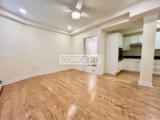 219 Commonwealth Ave unit 5, Chestnut Hill, MA 02467 - photo 7