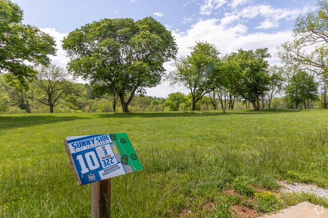 The Little TN River Greenway has an 18 hold disc golf course in the North of Franklin.