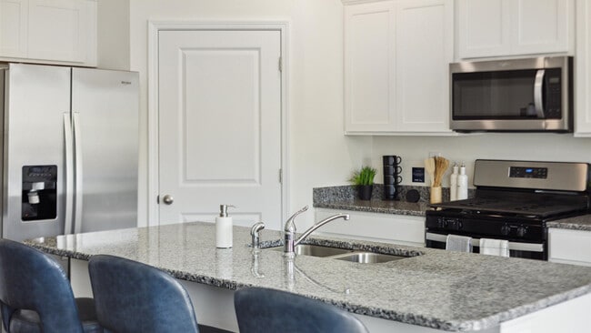 1351 Three Horses Ln, Maryville, TN 37803 - photo 2