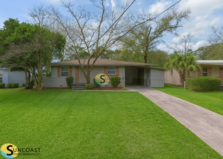 10310 Briarcliff Rd E, Jacksonville, FL 32218