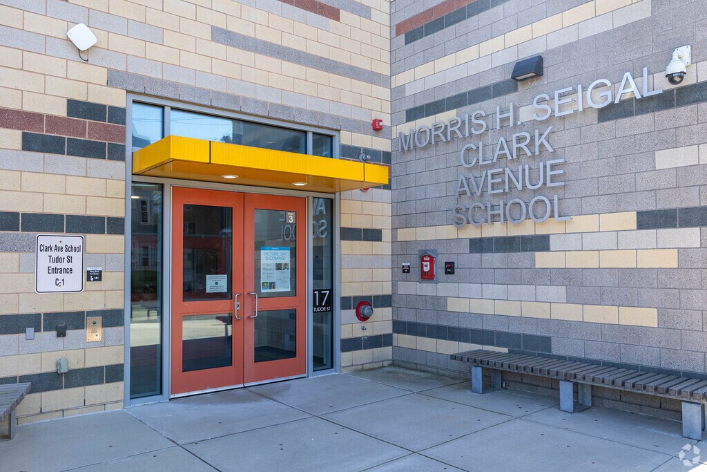 Clark Avenue Middle School has a Niche rating of C-.