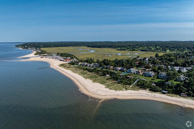 The Fort Salonga coastline is adorned with beautiful homes and sandy beaches.