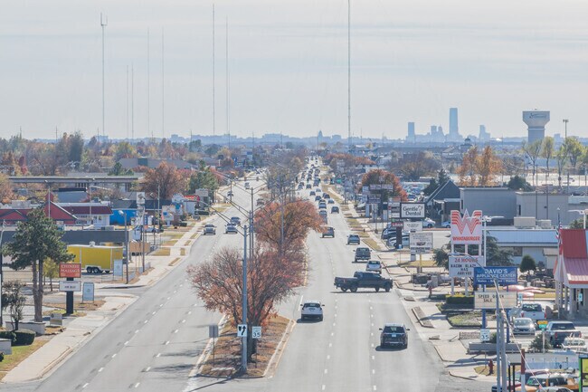Interstate 77 provides Oak Brook residents with quick access to Downtown OKC.