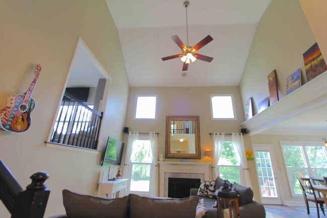 5711 Chadwick Ln, Brentwood, TN 37027 - photo 4