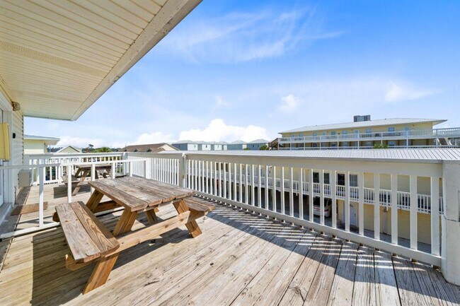 1118 W Beach Blvd unit ID1266323P, Gulf Shores, AL 36542 - photo 5