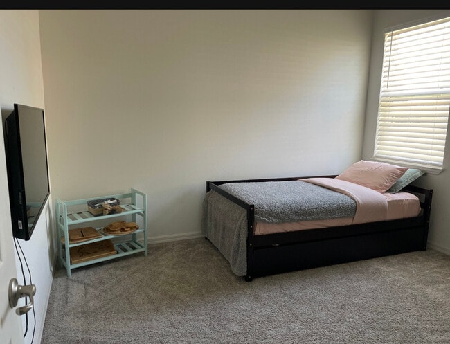 Front Bdrm