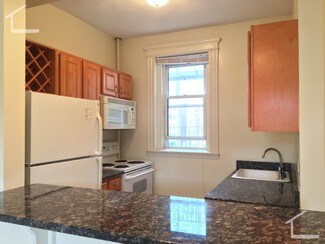 109 Queensberry St Unit 10, Boston, MA 02215