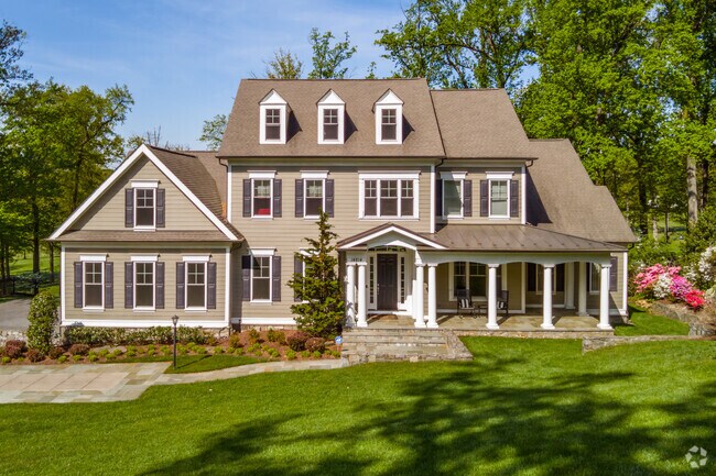 Stunning modern colonial home with beautiful architectural details in Manor Park.