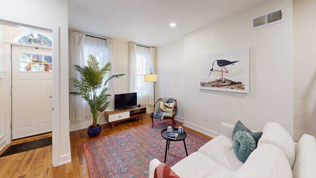 2425 Jasper St, Philadelphia, PA 19125 - photo 3