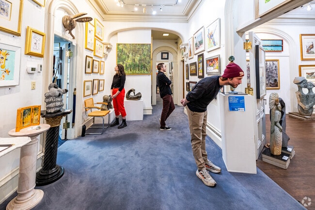 The David Barnett Gallery hosts a Holiday Art Market every year.
