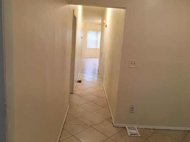 643 S 13th St unit 2, Newark, NJ 07103 - photo 5