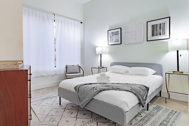 1022 Pennsylvania Ave SE unit ID1037732P, Washington, DC 20003 - photo 6