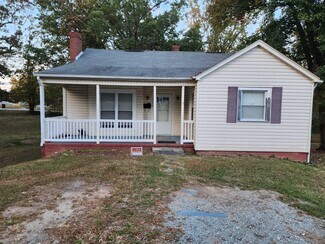 138 Johnson St, Roxboro, NC 27573