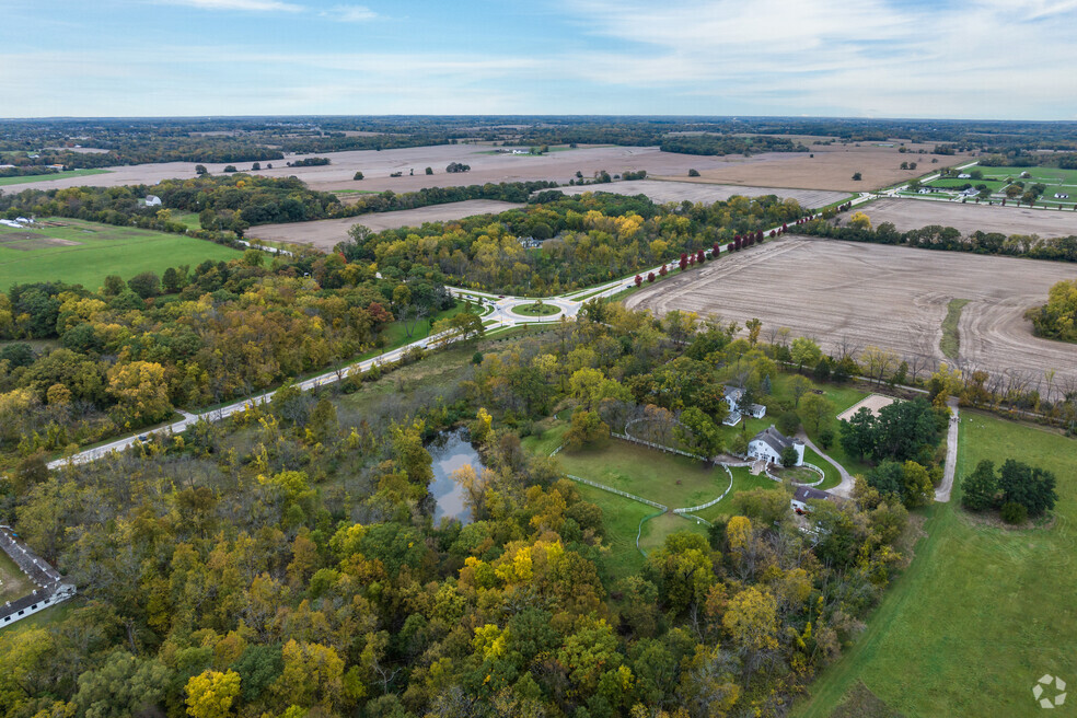 Neighborhood_Old-Mill-Creek_V1_110123