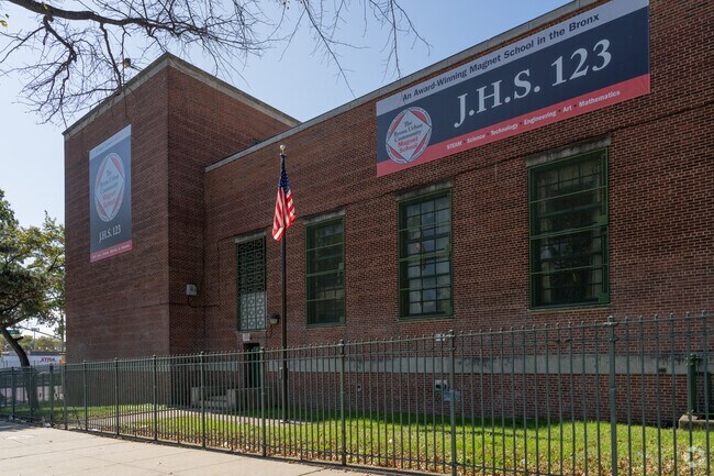 School For Inquiry And Social Justice is a high performing school in the Bronx.