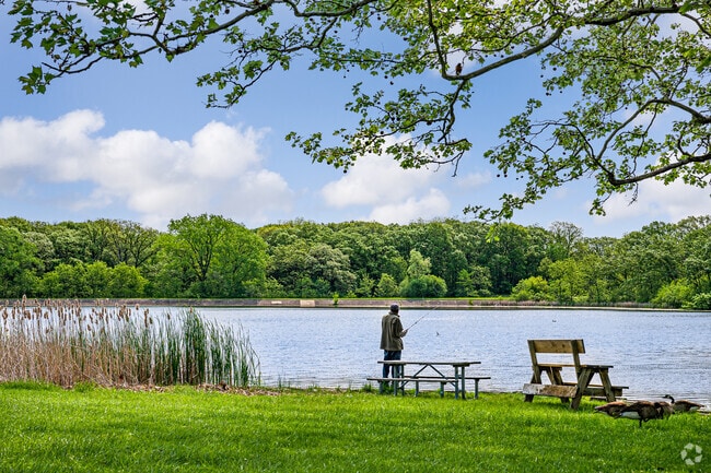 Residents of Palos Park can relax and go fishing at local nature preserves.