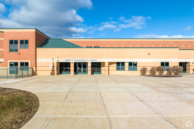 Liberty Elementary School is located in Carpentersville, IL.