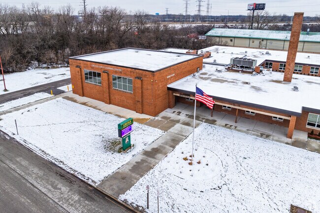 Lincoln Elementary School has outdoor space for students to use.