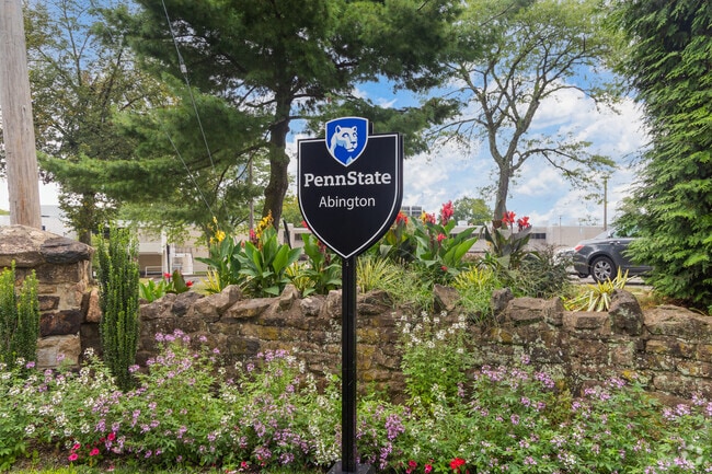 Penn State Abington is the nearest college, providing higher education to Roslyn locals.