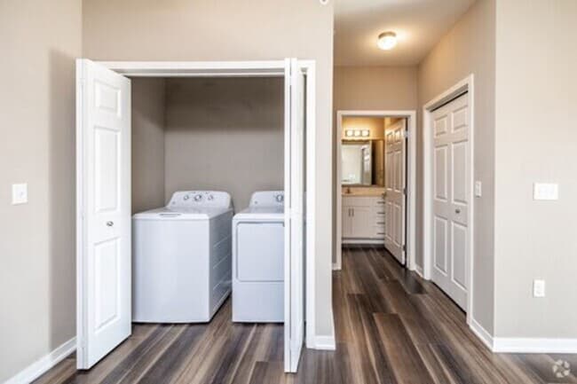 Welcome to Lion’s Gate Apartments – Luxury Living in the Heart of Newton, Iowa, Newton, IA 50208 - photo 7