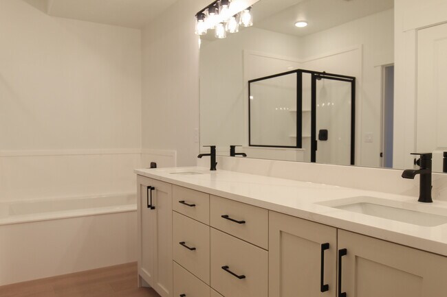 189 W 730 N, Smithfield, UT 84335 - photo 4