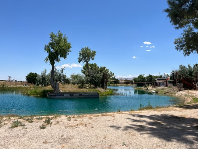 48382 Silver Valley Rd, Newberry Springs, CA 92365 - photo 2