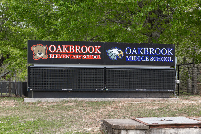 Welcome to Oakbrook Middle School in Ladson.