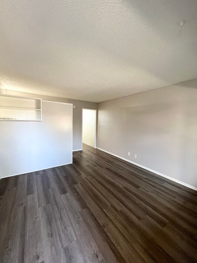 ARTESIA (Garden), Long Beach, CA 90805 - photo 3