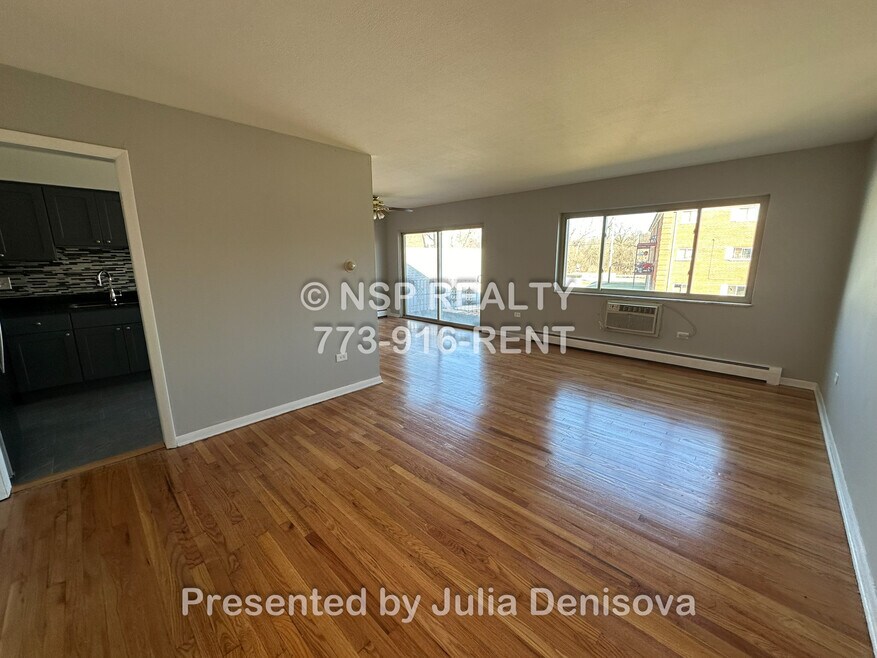 1639 Oakwood Ave unit 201, Des Plaines, IL 60016 - photo 1