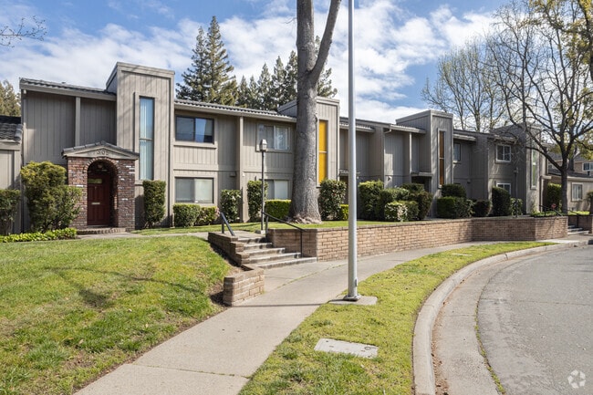 Campus Commons are known to be a safe and clean neighborhood.