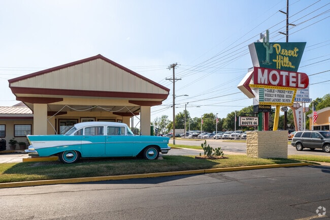 Many businesses in Mid Tulsa have the Route 66 theme due to their location.