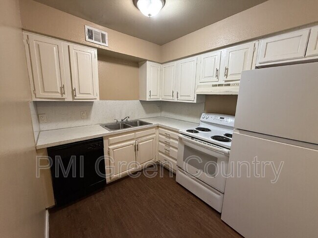 917 N Yale Ave unit 101, Tulsa, OK 74115 - photo 4