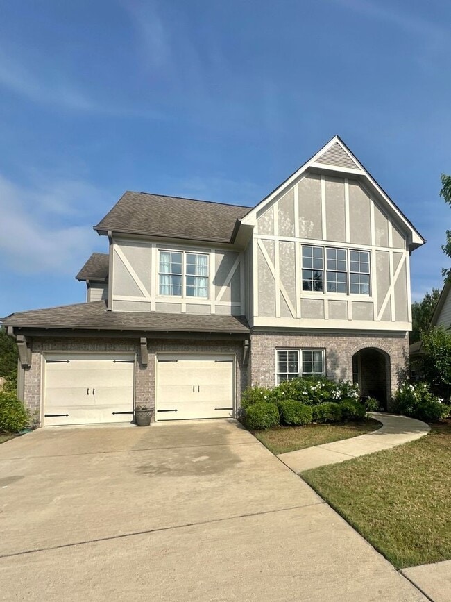 1013 Edgewater Ln, Chelsea, AL 35043