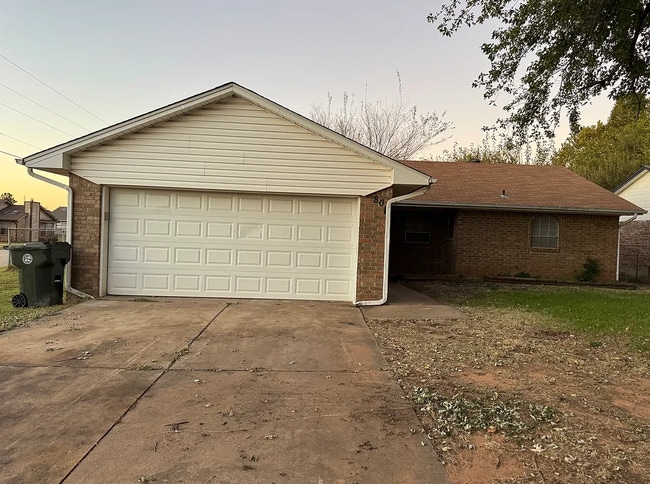 8801 Cedar Ln, Oklahoma City, OK 73110 - photo 3