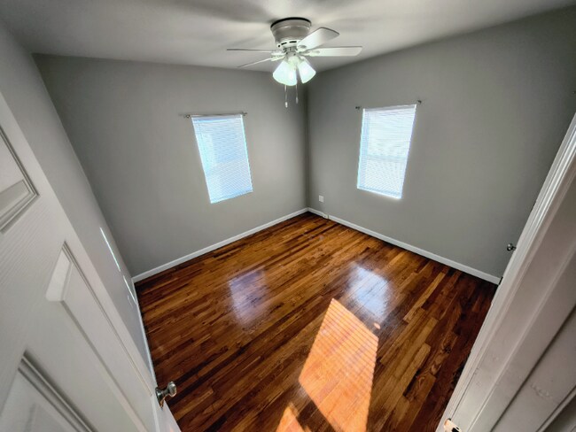 1114 Madison St unit 2, Jefferson City, MO 65101 - photo 6