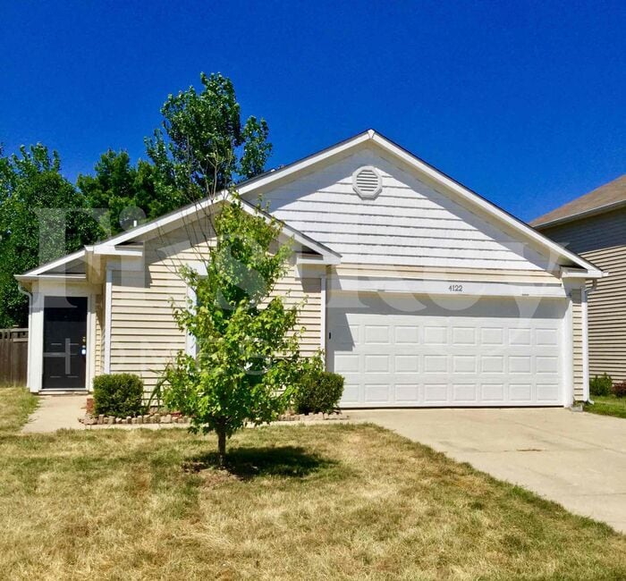 4122 Congaree Dr, Indianapolis, IN 46235 - photo 1