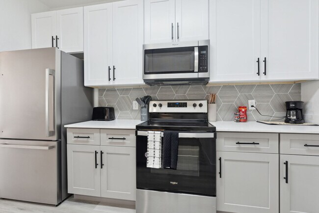 6610 N 93rd Ave unit ID1055571P, Glendale, AZ 85305 - photo 5