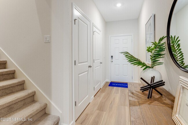 559 Holly Lakes Dr, Orange Park, FL 32073 - photo 6