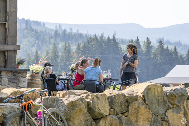 Stave and Stove winery is a great place to have some wine and enjoy the views.