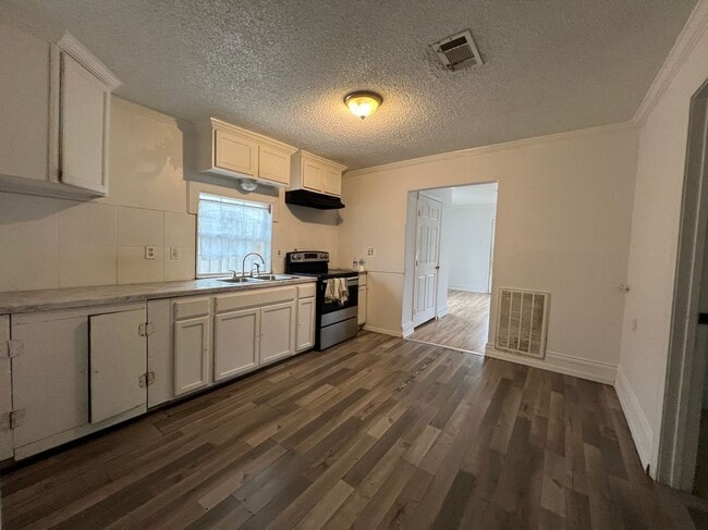 4734 Wyandotte St, Baton Rouge, LA 70805 - photo 4