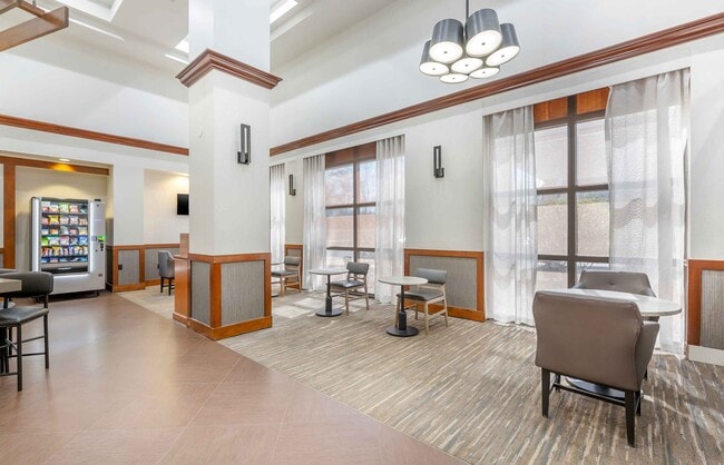 136 Emeryville Dr, Cranberry Township, PA 16066 - photo 6