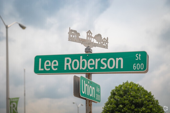 You'll know you're in Highland Park by checking the tops of the street signs.