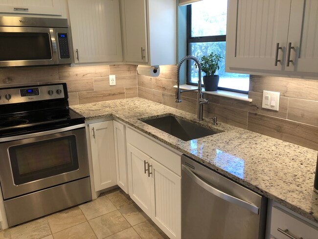 1226 Amanda, Canyon Lake, TX 78133 - photo 6