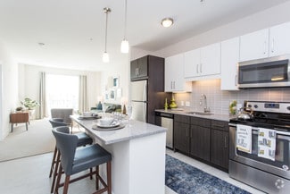 35 Harrington Ave, Shrewsbury, MA 01545