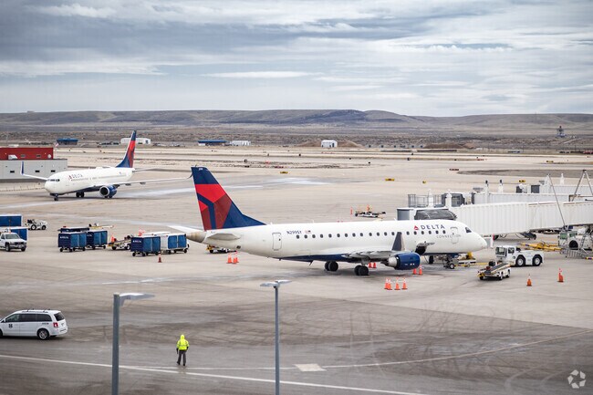 Travel near or far at the Boise airport in Vista.