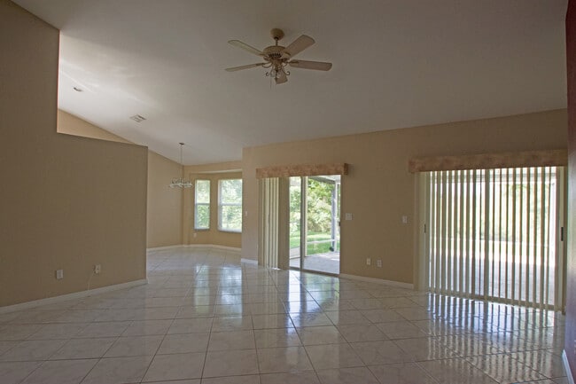 9637 Lake Douglas Place, Orlando, FL 32817 - photo 4