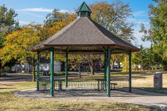 Enjoy the outdoor pavilion at Longview Park.