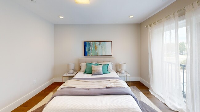 218 Market St unit 201, Boston, MA 02135 - photo 4
